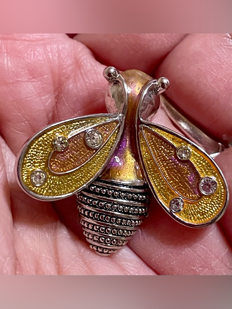 Vintage Liz Claiborne Yellow Enamel Bee Brooch With Crystal Accents 14$